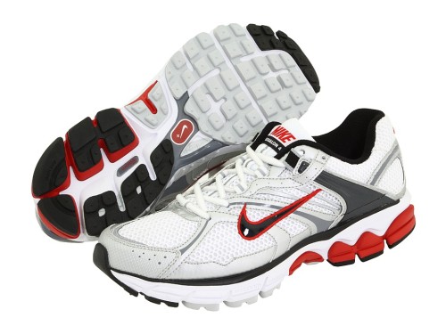 sneakers for kids with flat feet